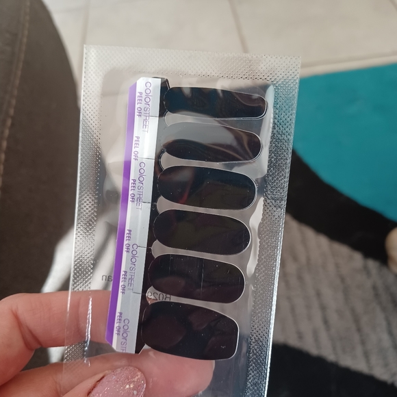 Color Street Nail Polish Strips - Midnight in Manhattan - Picture 4 of 4